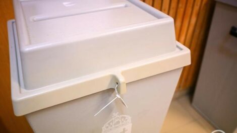 Hivatalosan befejeződött a szavazás, kezdődik a számlálás!