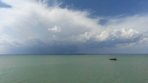100 km/h feletti széllökések a Balatonon
