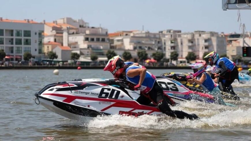 img_Jet-ski_Eb_-_kivalo_kezdes_a_gyori_fordulo_elott