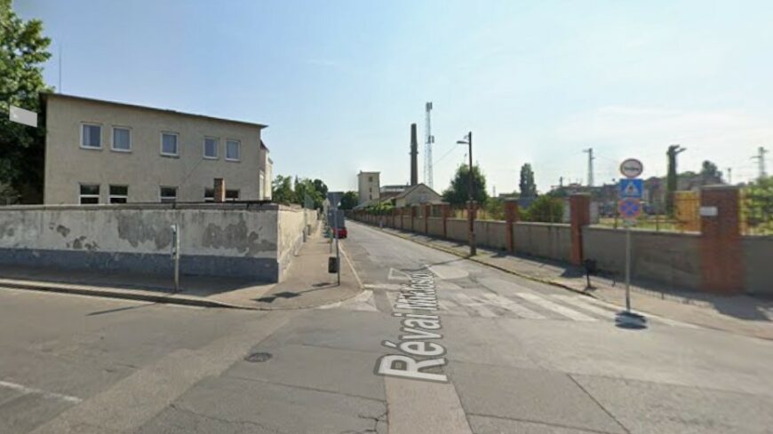 img_Kozlekedok_figyelem__korlatozasokra_kell_szamitani_a_Revai_utcanal_-2