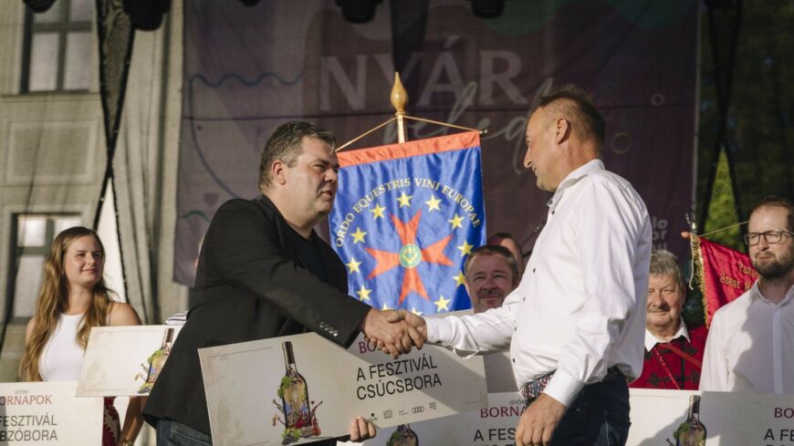 img_Kihirdettek_a_fesztival_dijnyertes_borait__a__csucsbor__a_Hangyal_Pinceszete_lett